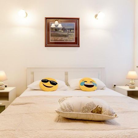 זאגרב Central Apartment Smiley - Free Parking מראה חיצוני תמונה