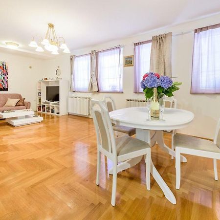 זאגרב Central Apartment Smiley - Free Parking מראה חיצוני תמונה