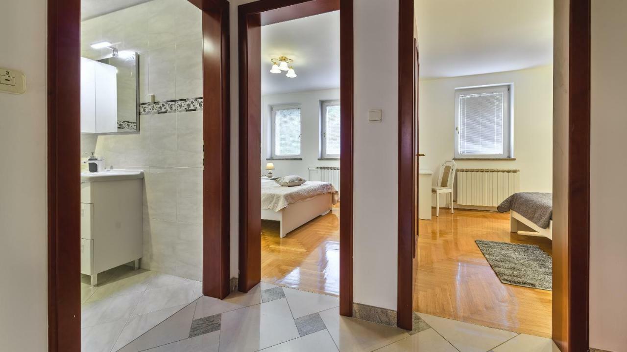 זאגרב Central Apartment Smiley - Free Parking מראה חיצוני תמונה