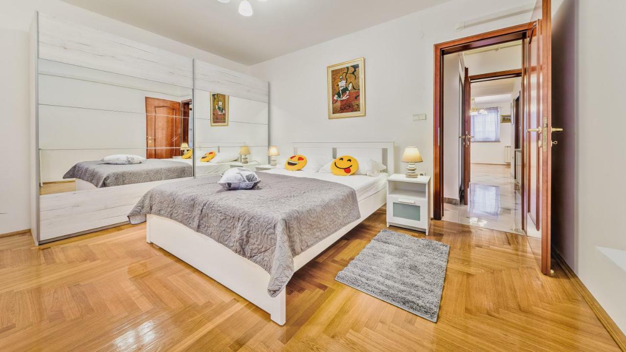 זאגרב Central Apartment Smiley - Free Parking מראה חיצוני תמונה